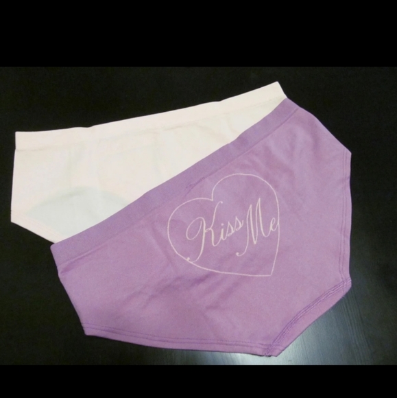 Victoria secret- 2-Pairs Of Seamless Hiphuggers(Peach & Lilac)-S - Picture 5 of 5